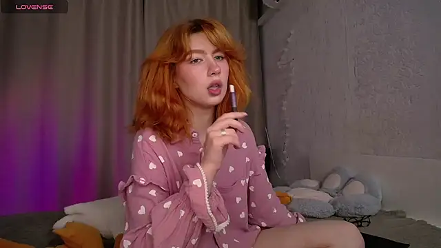 Snapshot of Evaa_Moonn_ chatting on 09-12-25, 11:48 Evaa Moonn  online show from 09-12-25, 11:48