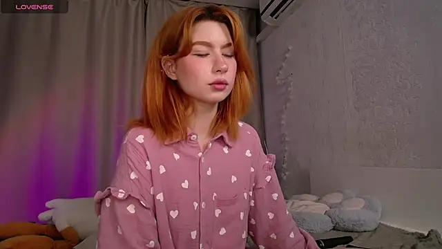 Snapshot of Evaa_Moonn_ chatting on 09-14-25, 11:26 Evaa Moonn  online show from 09-14-25, 11:26