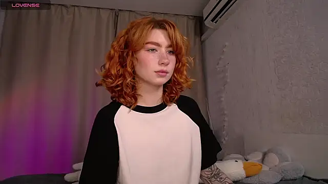 Snapshot of Evaa_Moonn_ chatting on 10-13-25, 05:40 Evaa Moonn  online show from 10-13-25, 05:40