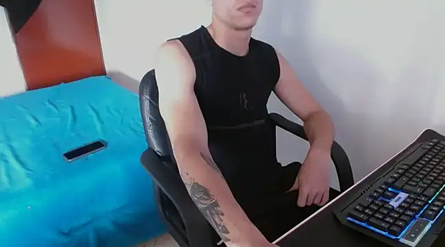 Snapshot of deividcloud36 chatting on 01-05-25, 06:35 deividcloud36 online show from 01-05-25, 06:35