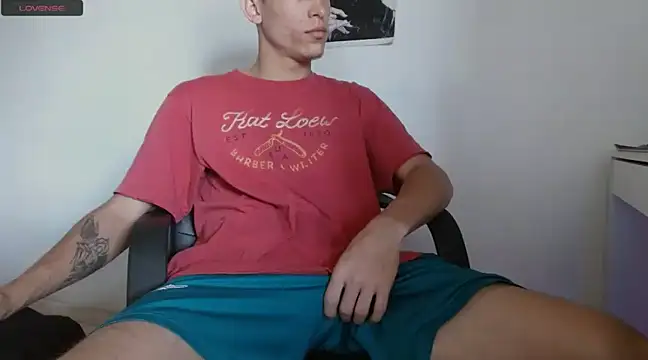 Snapshot of deividcloud36 chatting on 01-14-25, 05:56 deividcloud36 online show from 01-14-25, 05:56