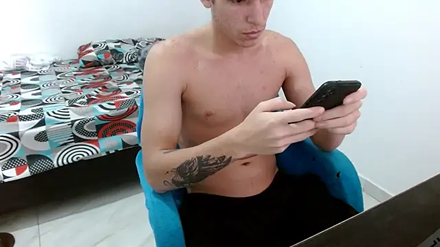 Snapshot of deividcloud36 chatting on 10-15-25, 03:34 deividcloud36 online show from 10-15-25, 03:34