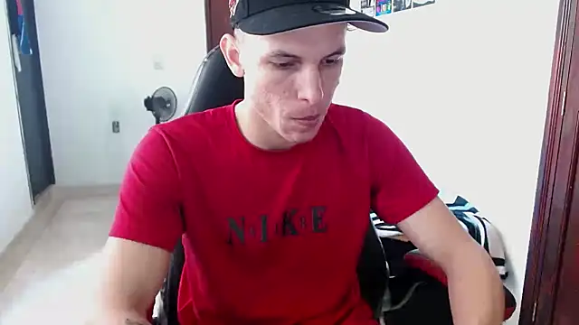 deividcloud36 online show from 06-19-26, 04:33