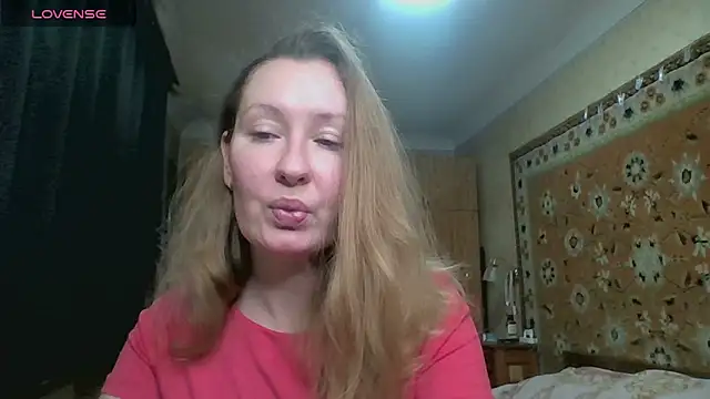 AnnaXLovers online show from 11-28-25, 08:50