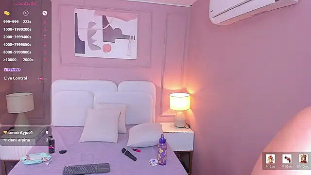 Danee 19  online show from 01-14-26, 12:44