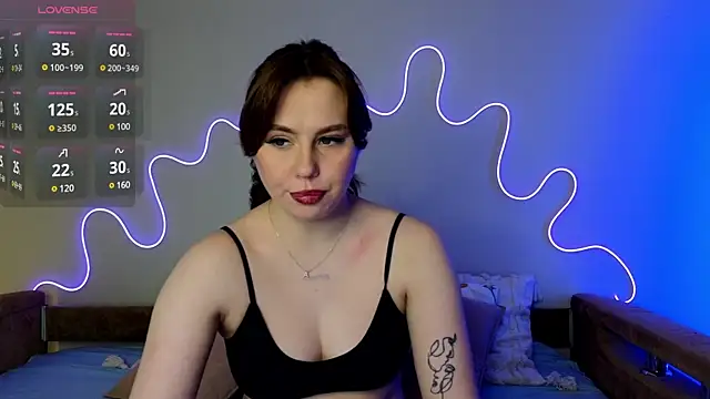 Snapshot of Aisha_Riley chatting on 03-03-25, 01:53 Aisha Riley online show from 03-03-25, 01:53
