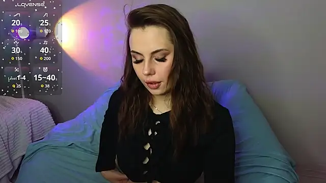 Snapshot of Aisha_Riley chatting on 09-30-25, 02:11 Aisha Riley online show from 09-30-25, 02:11