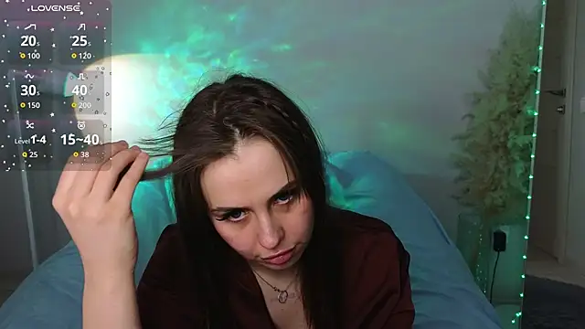 Aisha Riley online show from 10-28-25, 04:09