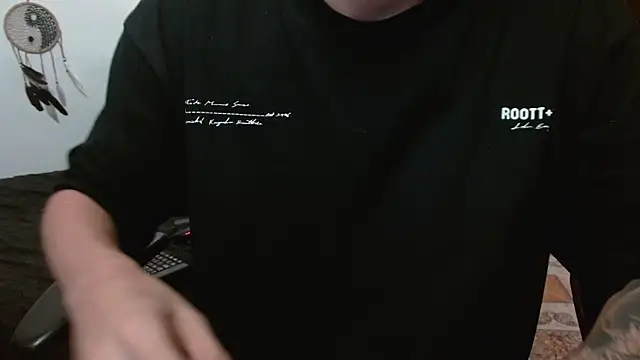 aaron blug online show from 10-13-25, 09:04