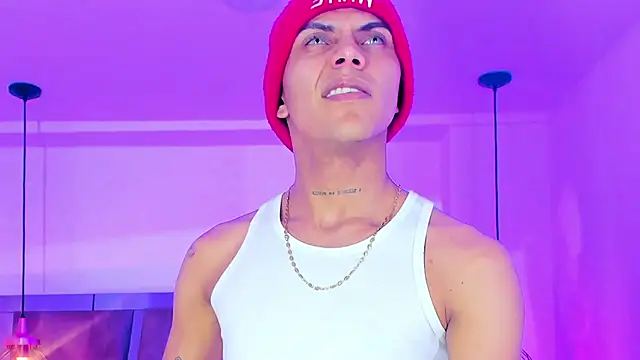 Snapshot of visaelX chatting on 01-27-25, 03:37 visaelX online show from 01-27-25, 03:37