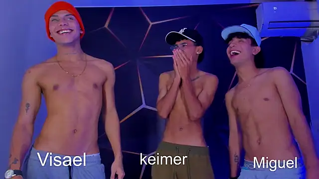 Snapshot of visaelX chatting on 01-28-25, 12:05 visaelX online show from 01-28-25, 12:05