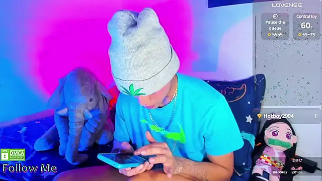 Snapshot of visaelX chatting on 03-11-25, 12:50 visaelX online show from 03-11-25, 12:50