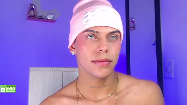 Snapshot of visaelX chatting on 03-19-25, 08:11 visaelX online show from 03-19-25, 08:11