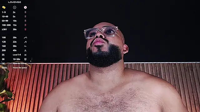 Snapshot of DilanJonnes_ chatting on 03-18-25, 02:04 DilanJonnes online show from 03-18-25, 02:04