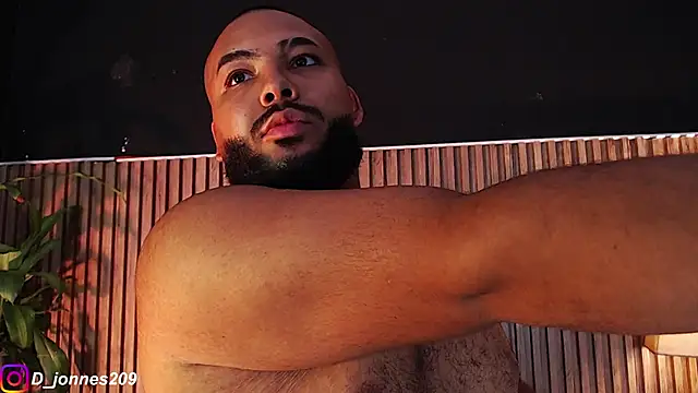 Snapshot of DilanJonnes_ chatting on 09-08-25, 11:37 DilanJonnes online show from 09-08-25, 11:37