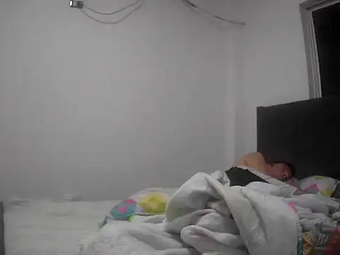 AlbertBigCock online show from 03-18-26, 05:10