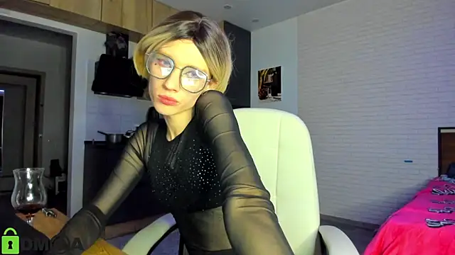  Alice Kitty online show from 10-26-25, 03:18