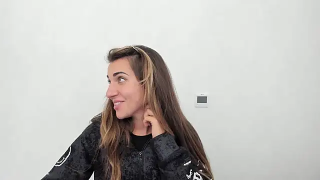 Summmmersky online show from 10-29-25, 05:14