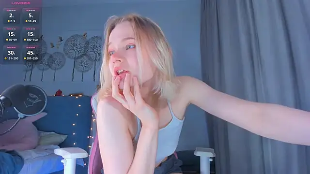 JennyWoody online show from 03-19-25, 04:02