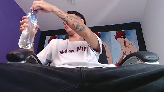 Snapshot of FrannBoy chatting on 12-05-24, 03:50 FrannBoy online show from 12-05-24, 03:50