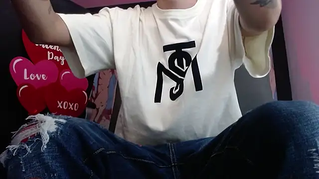 Snapshot of FrannBoy chatting on 02-15-25, 03:09 FrannBoy online show from 02-15-25, 03:09