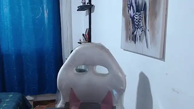 Snapshot of alanprince44 chatting on 01-16-25, 10:44 alanprince44 online show from 01-16-25, 10:44