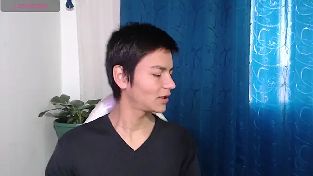 Snapshot of alanprince44 chatting on 01-20-25, 04:34 alanprince44 online show from 01-20-25, 04:34