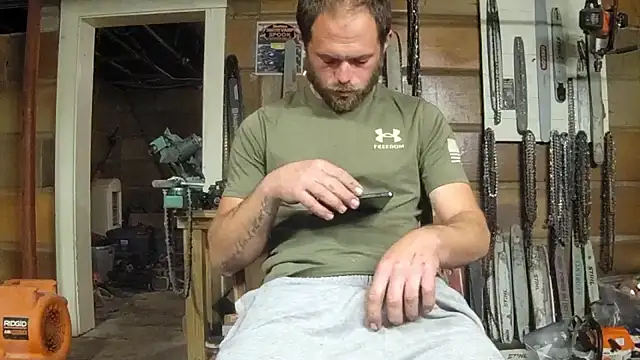 Bigoleslong98765 online show from 10-23-25, 04:12