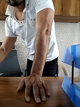 indianguy89 online show from 04-05-26, 05:59