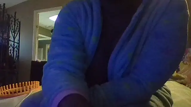 EbonyFetishQueen online show from 04-22-26, 04:08