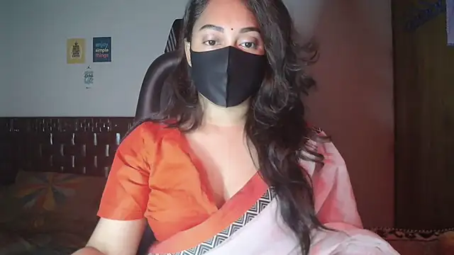 Most-Beautiful-Queen online show from 11-22-25, 07:24