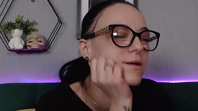 IzabelllNoir online show from 01-30-25, 09:57