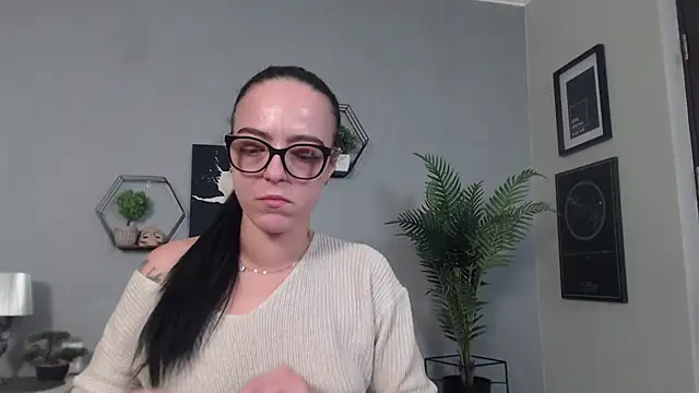 IzabelllNoir online show from 03-04-26, 09:59