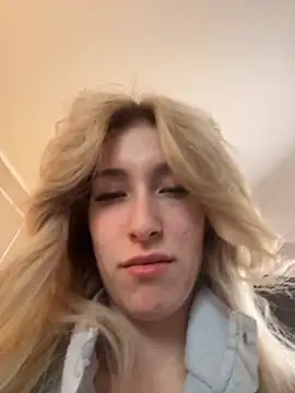 SerenaBennet online show from 11-30-25, 11:25