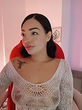 Snapshot of Sara_LipsX chatting on 11-11-25, 12:43 Sara LipsX online show from 11-11-25, 12:43