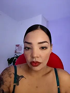 Snapshot of Sara_LipsX chatting on 11-19-25, 02:00 Sara LipsX online show from 11-19-25, 02:00