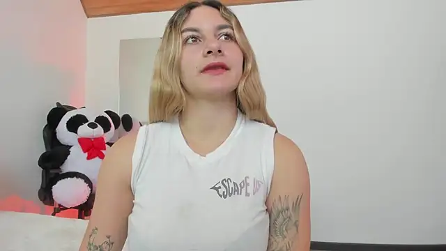 AtheneaRossi online show from 01-23-25, 03:54