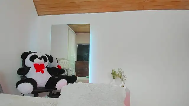 AtheneaRossi online show from 03-13-25, 07:39