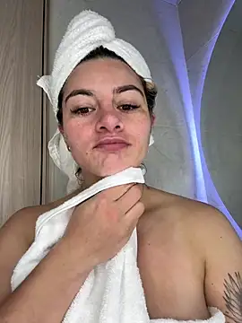 AtheneaRossi online show from 02-17-26, 12:12