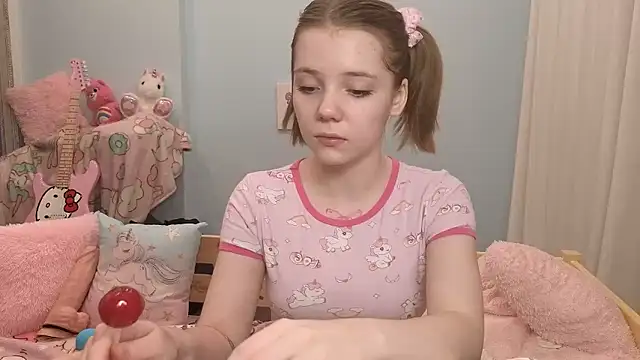 PrincessLittleKiki online show from 01-11-26, 03:39