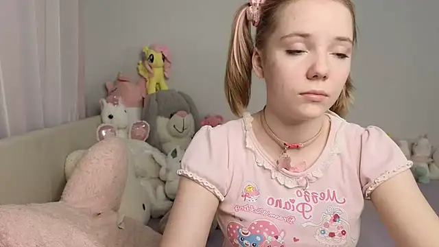 PrincessLittleKiki online show from 07-25-26, 09:12