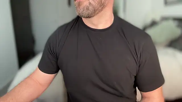 Snapshot of Mr_Beef chatting on 02-08-26, 03:59 Mr Beef online show from 02-08-26, 03:59