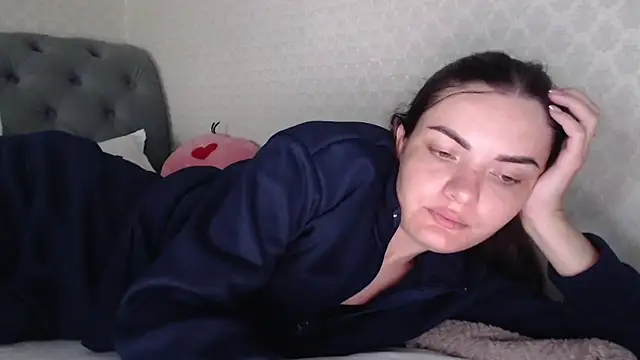  JustmeHere  online show from 09-15-25, 02:39