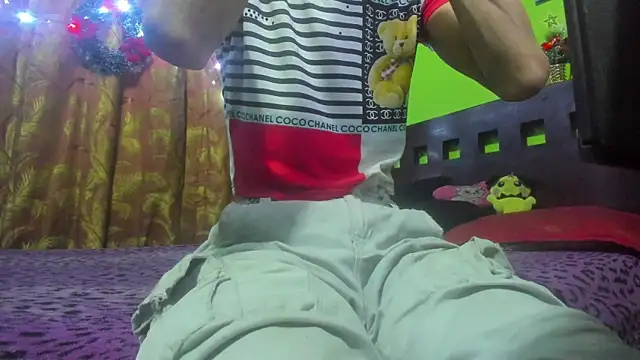 Brenda Smith69 online show from 12-14-25, 07:51