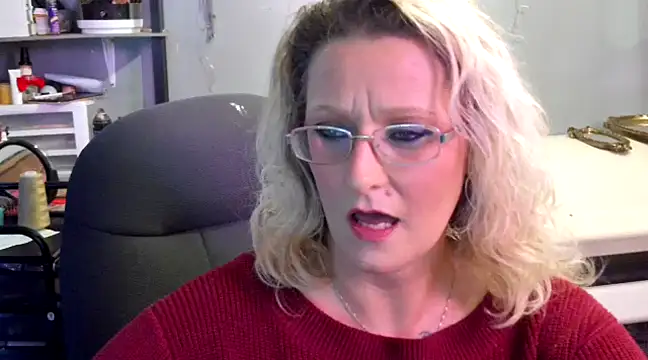 Snapshot of Lisalovely6981 chatting on 01-24-25, 05:53 Lisalovely6981 online show from 01-24-25, 05:53