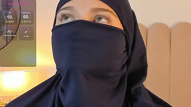 Snapshot of anna-henao chatting on 12-06-24, 12:27 anna-henao online show from 12-06-24, 12:27