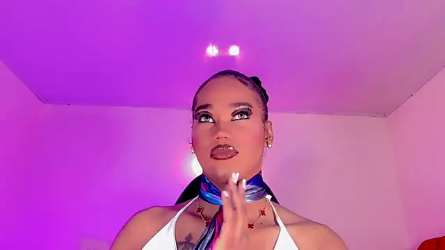 naomy  xx online show from 11-12-25, 03:18