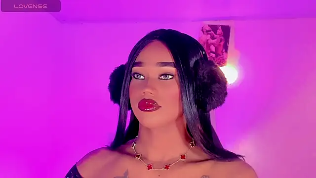 naomy  xx online show from 11-25-25, 03:17