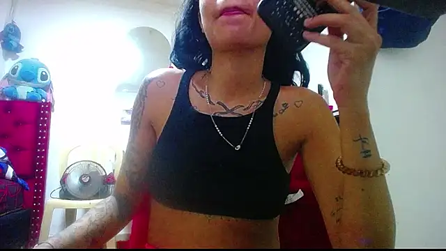 Snapshot of harry_lia_ chatting on 11-12-25, 09:36 harry lia online show from 11-12-25, 09:36