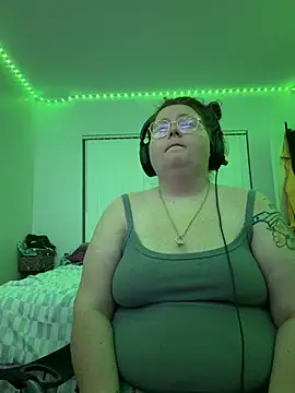 Snapshot of BBW2320 chatting on 06-30-26, 02:12 BBW2320 online show from 06-30-26, 02:12